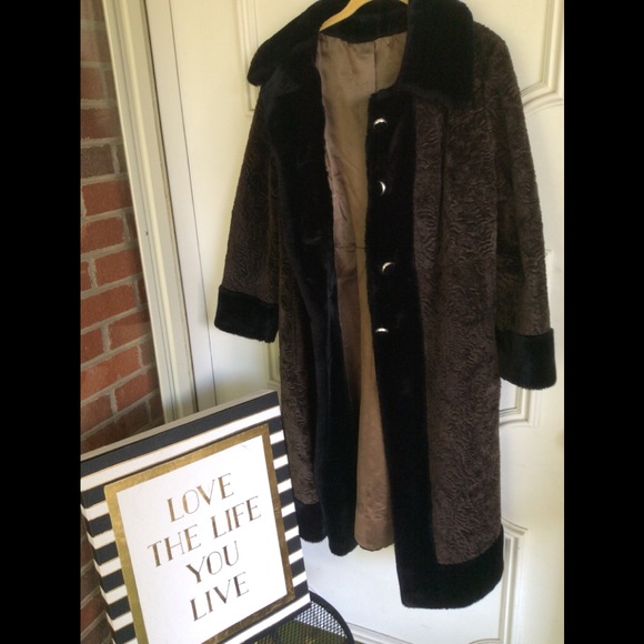 Bagoao styled by Russel Taylor Vintage coat Size S/M - Picture 2 of 6